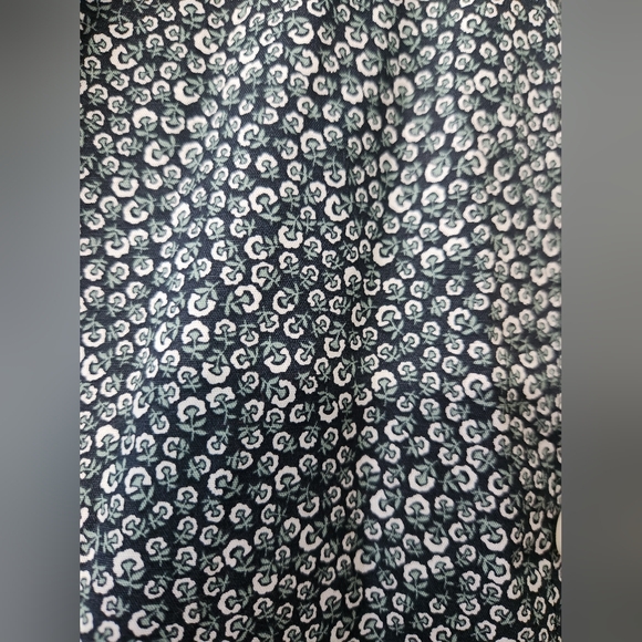 NWT Van Heusen Floral Print Dress Shirt Size Medium - Picture 3 of 6